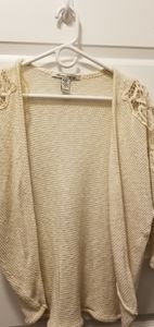 Cardigan with lace sleeves